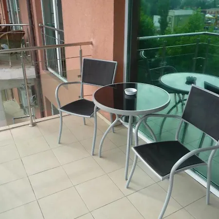Seaside Piano Bar Apartament