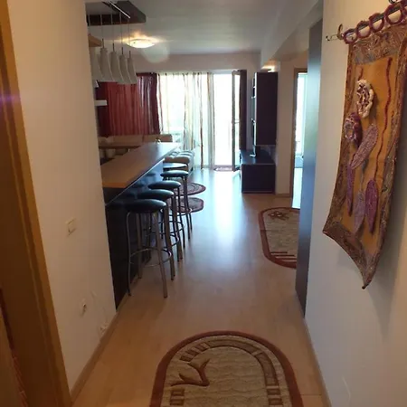 Apartment Seaside Piano Bar